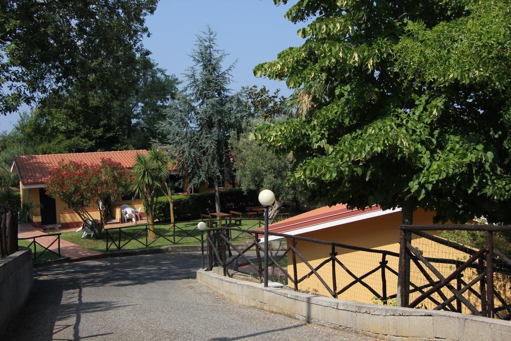 Borgo San Cosmo Tropea Bed & Breakfast Brattiro Exterior photo