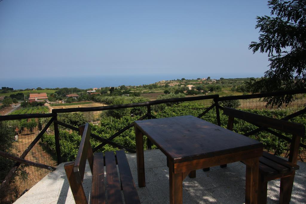 Borgo San Cosmo Tropea Bed & Breakfast Brattiro Exterior photo