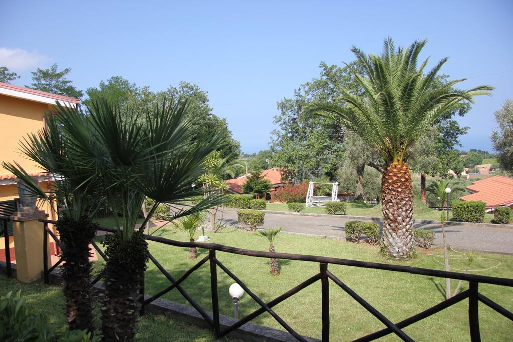 Borgo San Cosmo Tropea Bed & Breakfast Brattiro Exterior photo