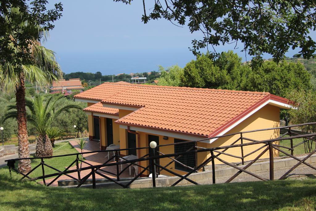 Borgo San Cosmo Tropea Bed & Breakfast Brattiro Exterior photo